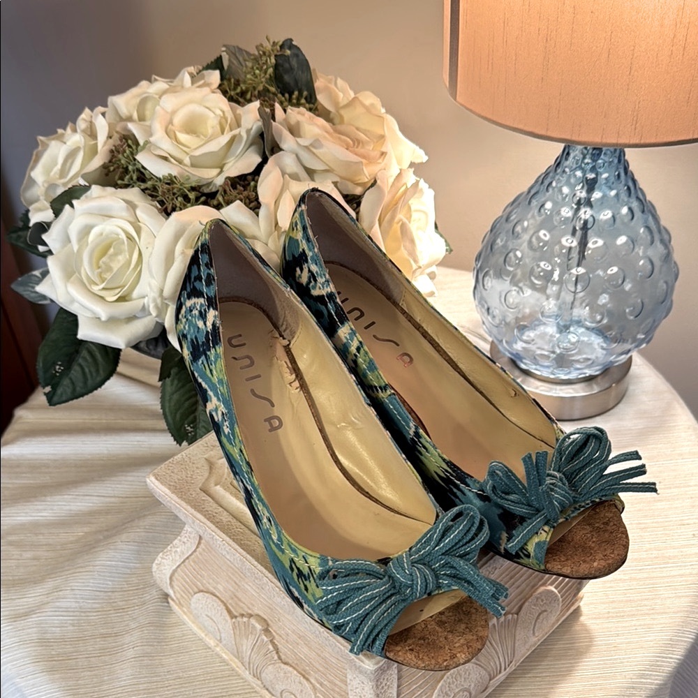 UNISA Women's Cloth Multicolor Peep Toe Heels